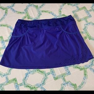 Athleta laser cut skort